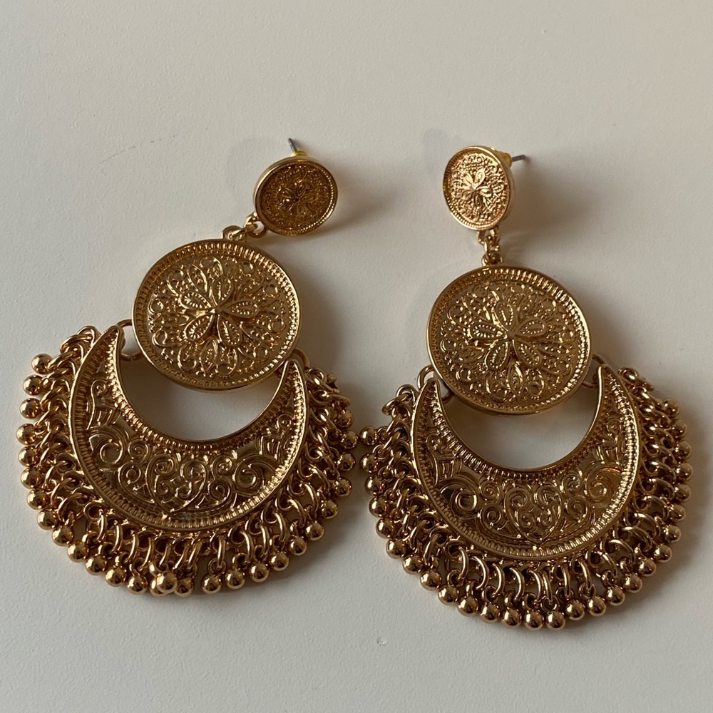 Gold dangle earrings